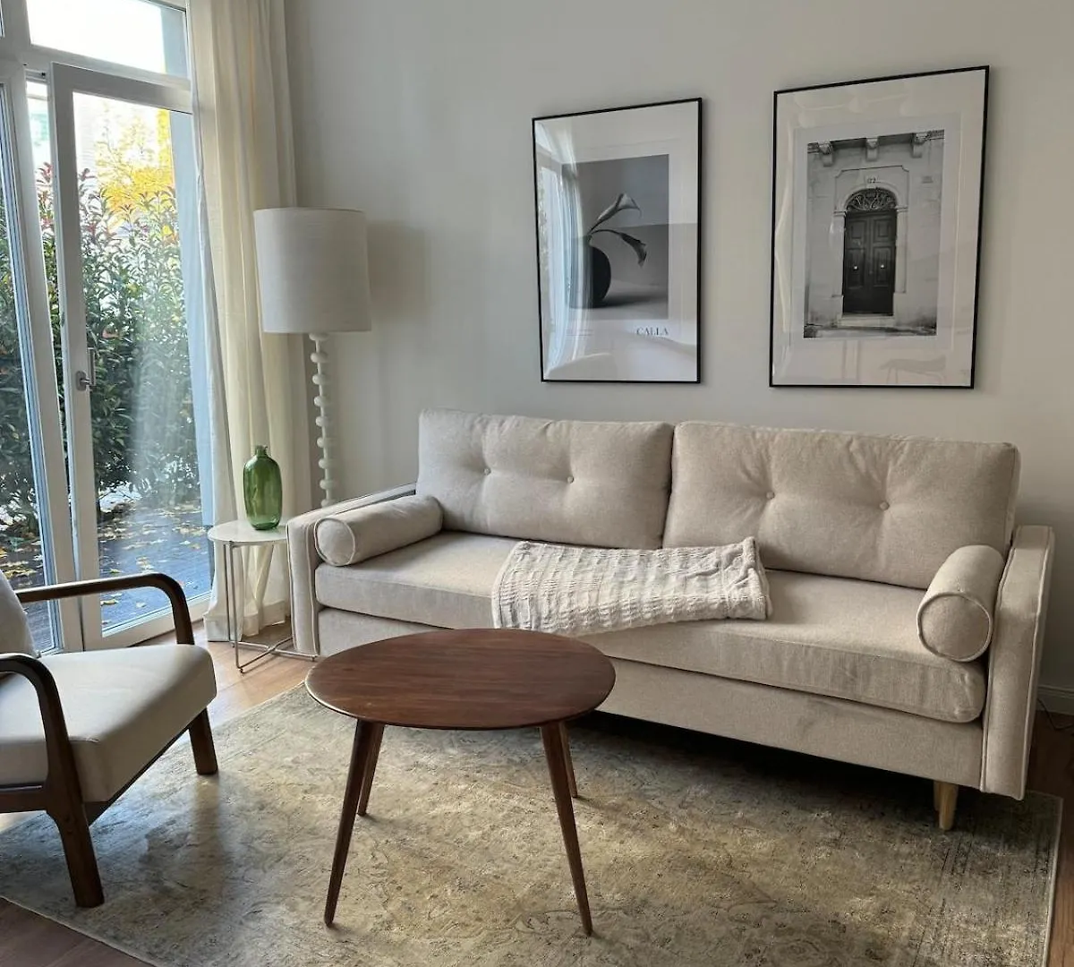 Central Chic Designer Apartment بريمين